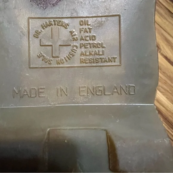 dr marten men size Uk Size 8 Us Size 9 Made In England - Picture 6 of 7